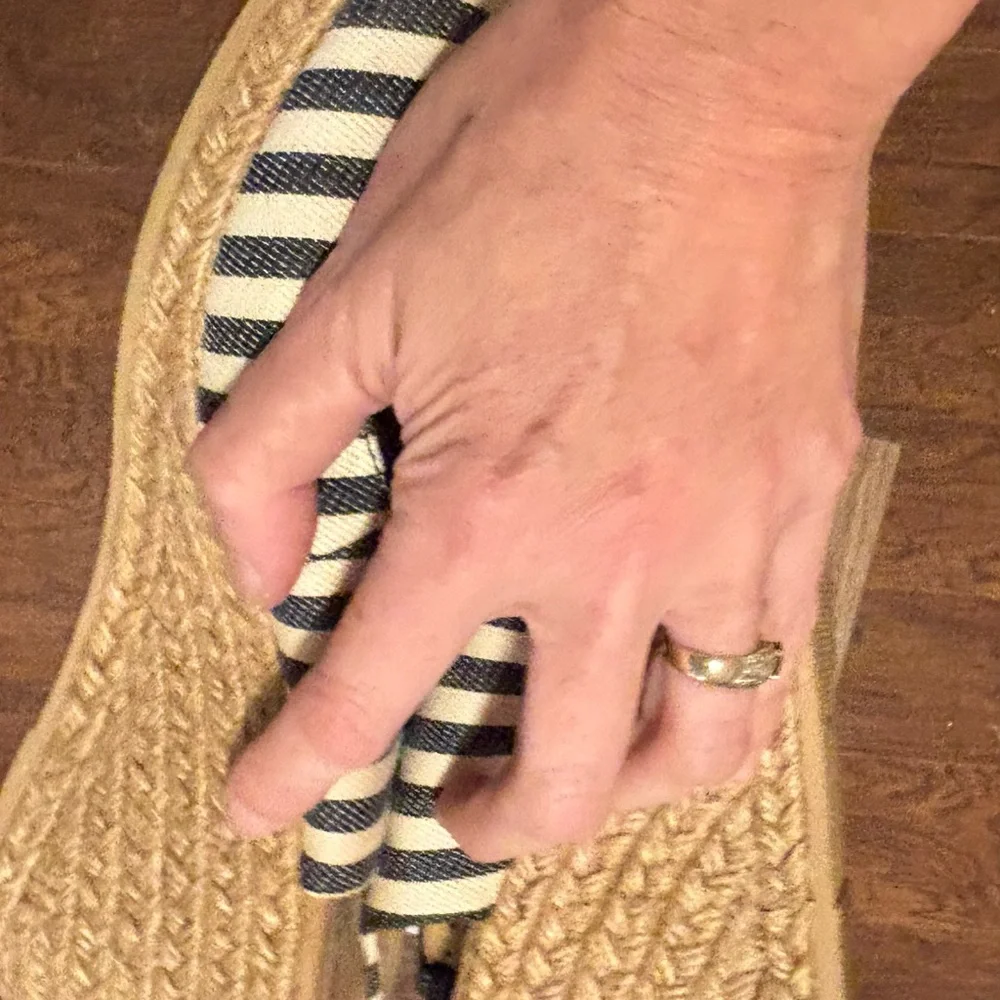 G. H. Bass & Co Black and white Espadrille size 9